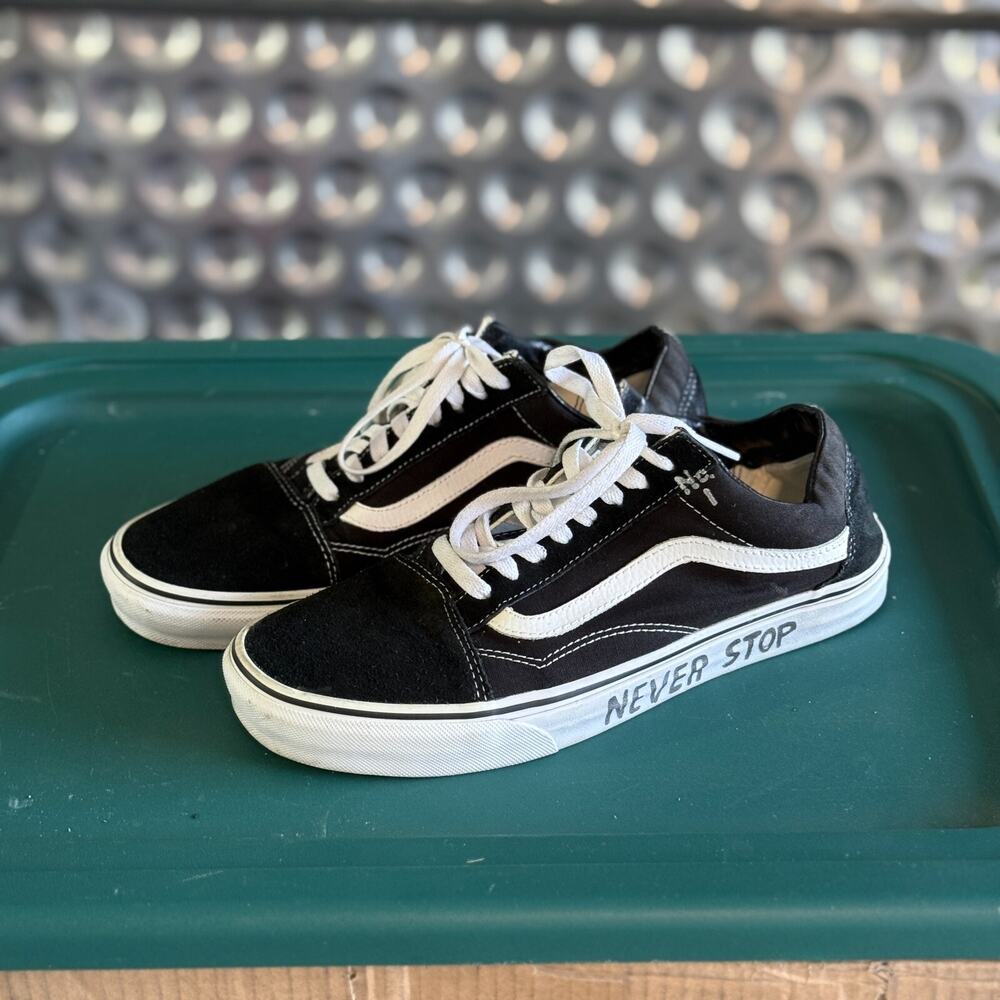 Vans Black Suede Low Top Old Skool Sneakers Shoes Mens Size 9 US Custom